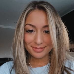 Meet your Posher, Blanca